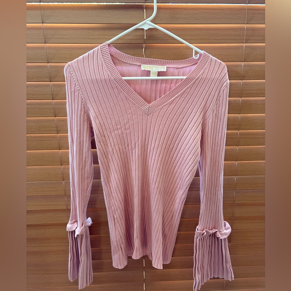 Michael Kors Pink Ribbed V-Neck Blouse ~ Small